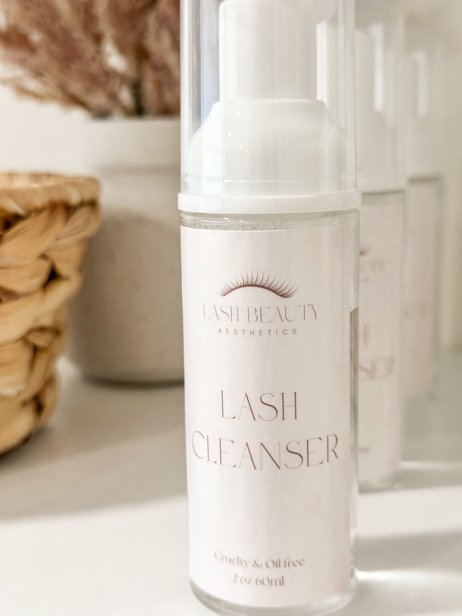 Lash cleanser